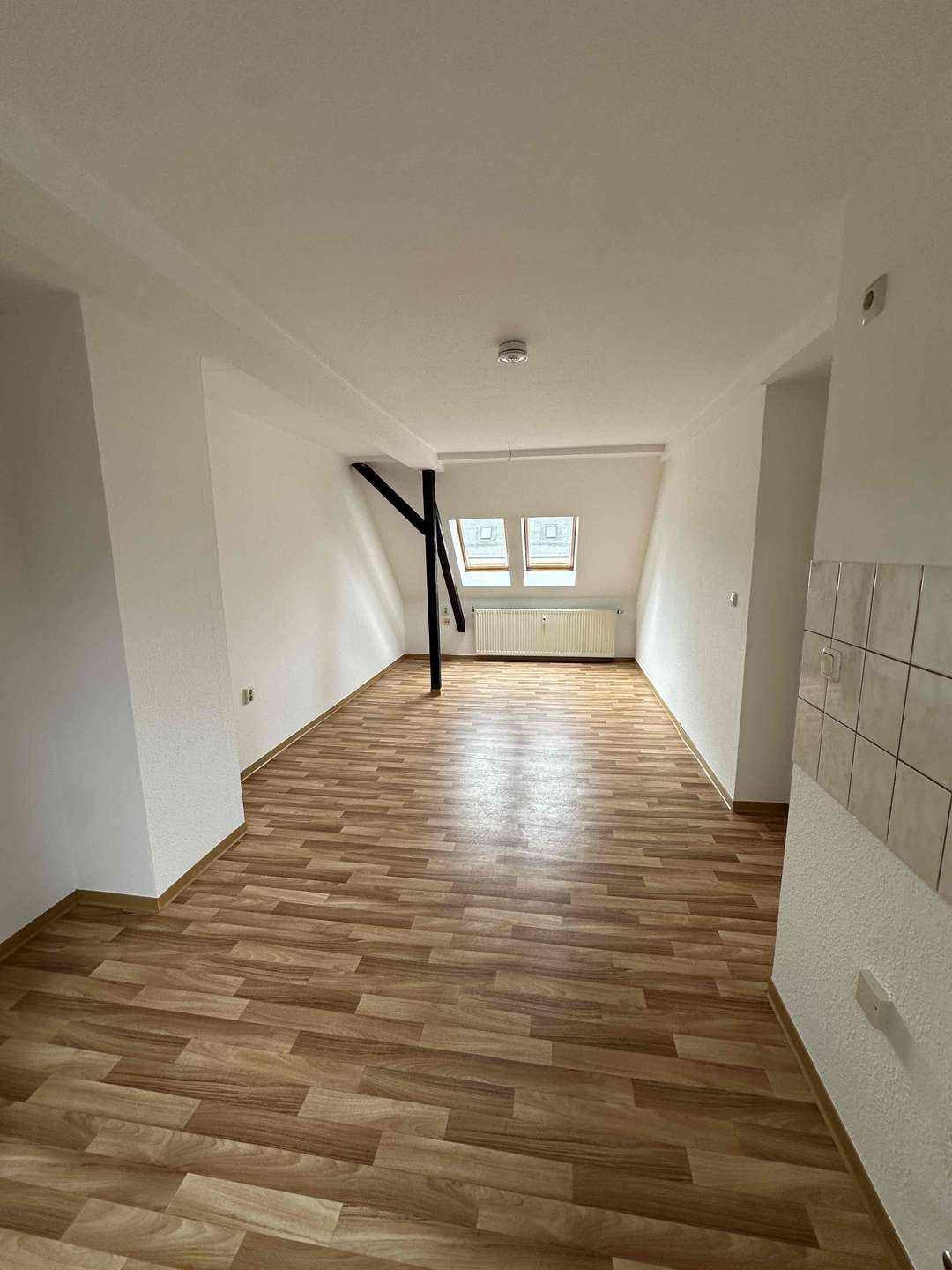 Küche und Wohnzimmer 