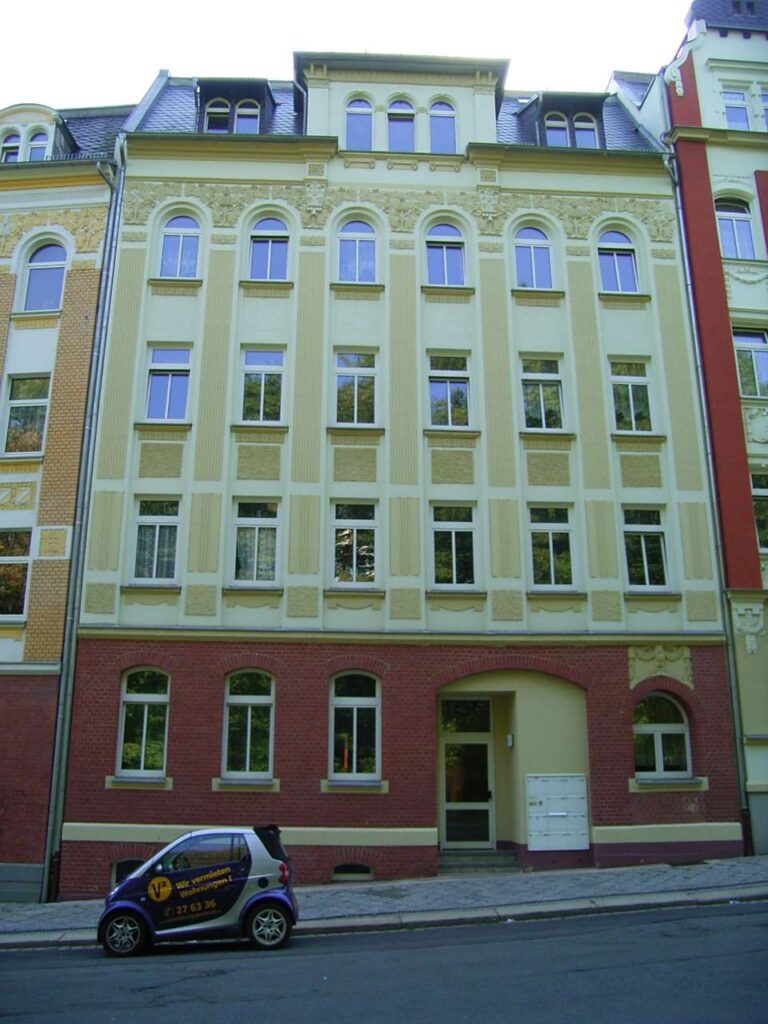 Plauen - Günstige 2-Zimmer-Wohnung mit Einbauküche, Nähe Straßenbahnhaltestelle Westbahnhof