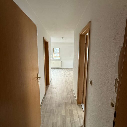 Plauen - Familienfreundliche Dachwohnung direkt im Grünen zwischen Schule und Kindergarten, Einbauküche mögl.